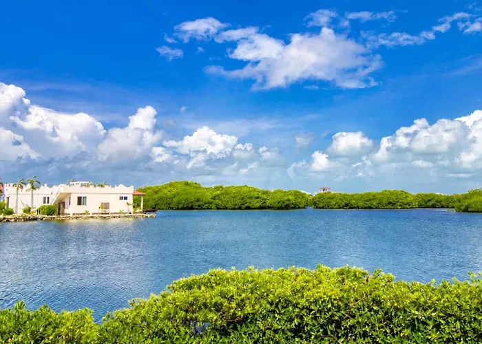 I302 At Mara Laguna Gold Standard Certified Ferienhaus San Pedro (Ambergris Caye)